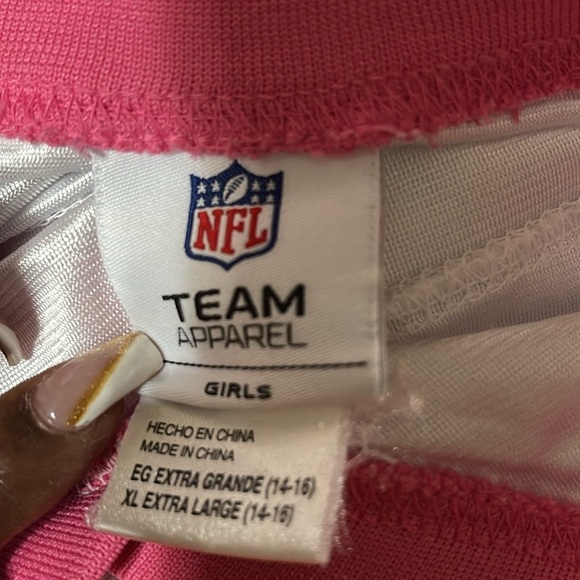 Green Bay Matthews girl’s breast cancer jersey size XL (14-16) - Picture 4 of 6